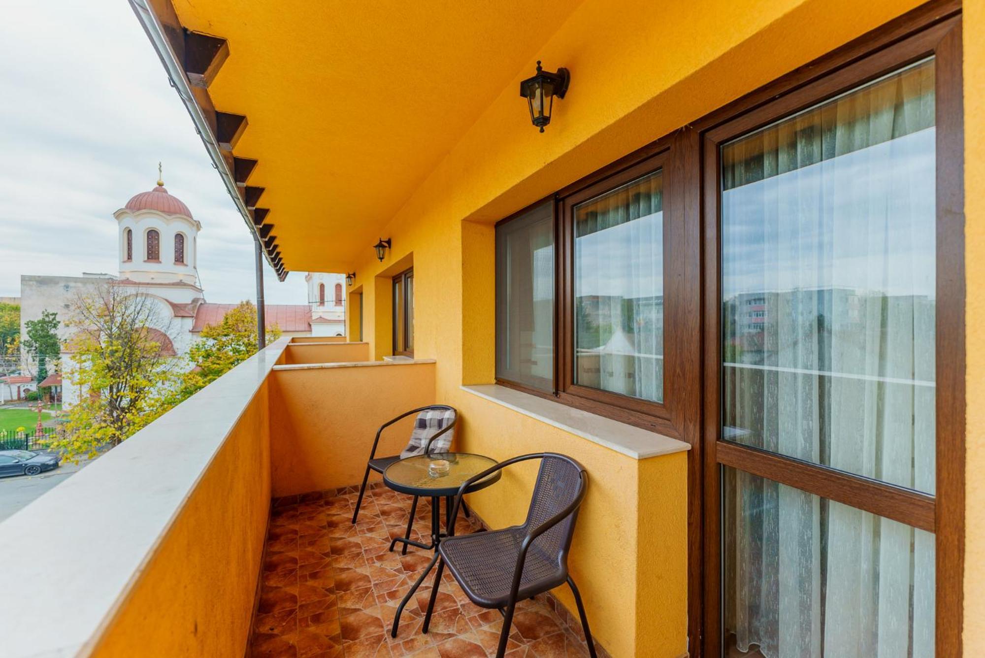 Hotel Crisana Arad Exterior foto