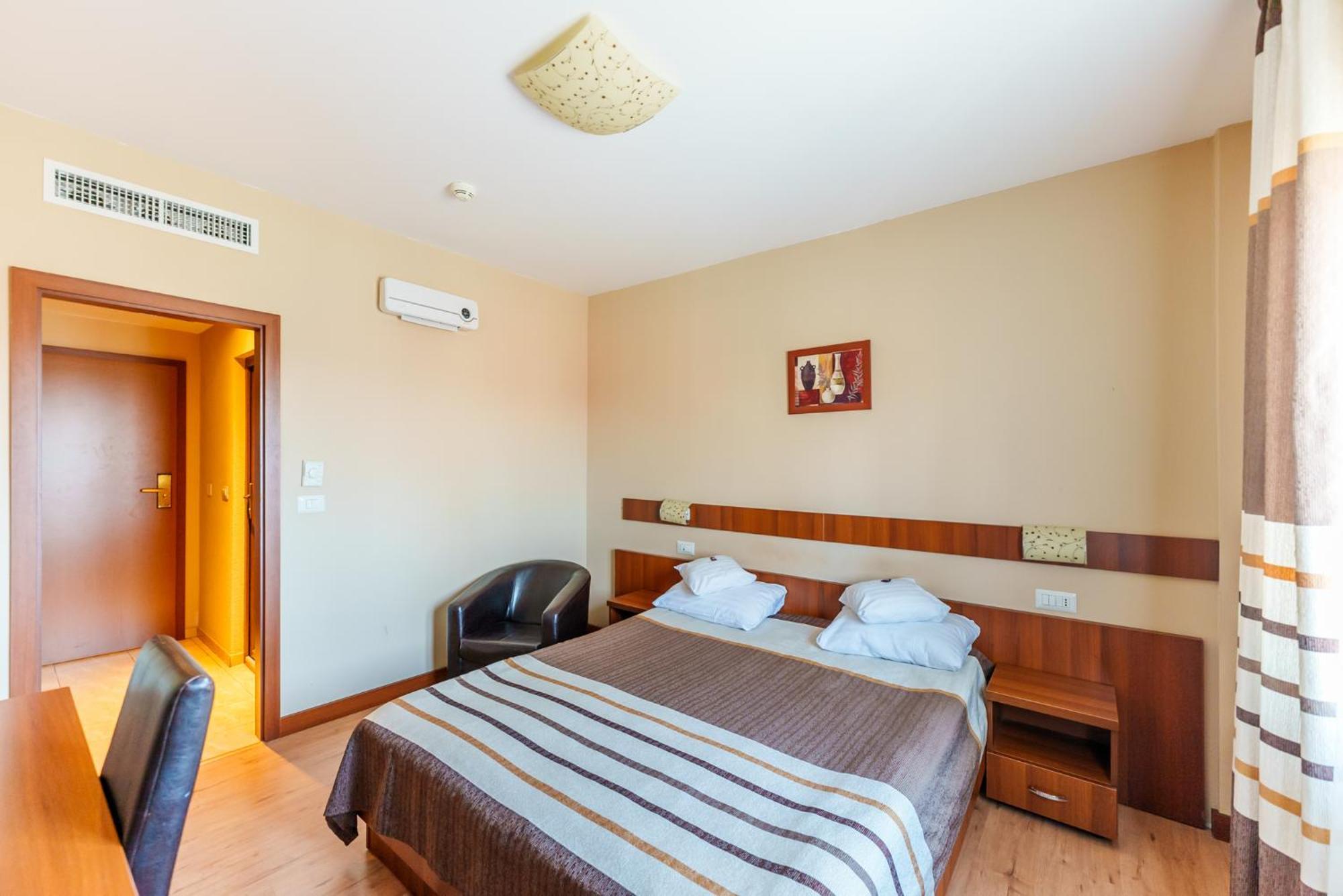 Hotel Crisana Arad Exterior foto